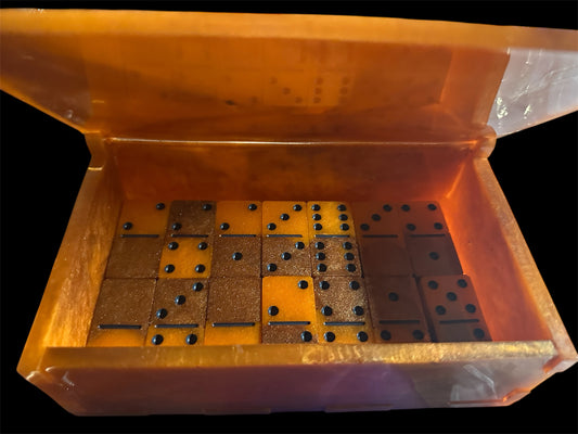 Handcrafted domino set